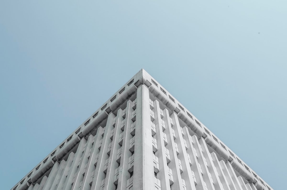 开云体育在线网址-詹姆斯：湖人阵容更加年轻 相信新赛季能够卫冕